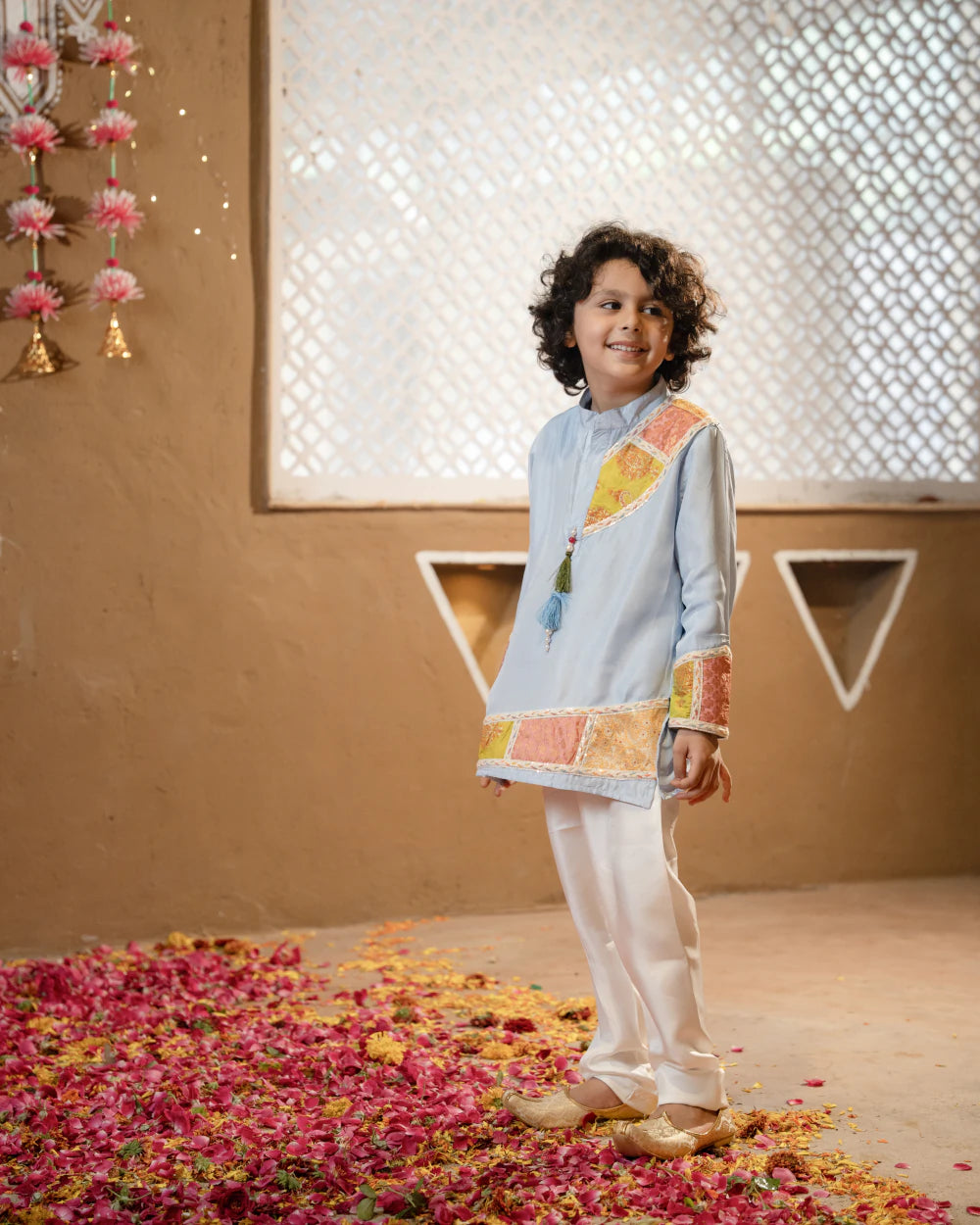 CONFETTI KURTA SET