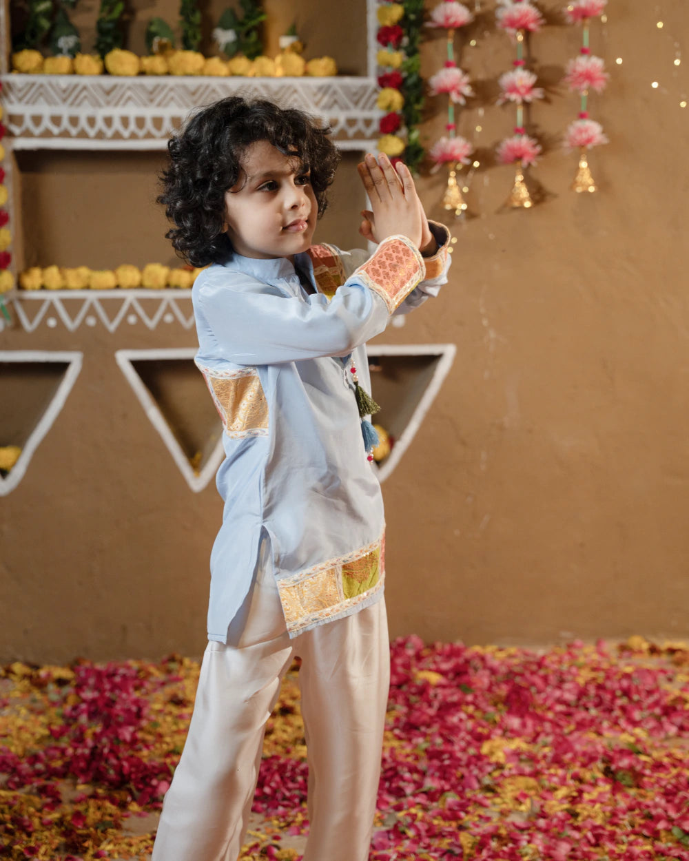 CONFETTI KURTA SET